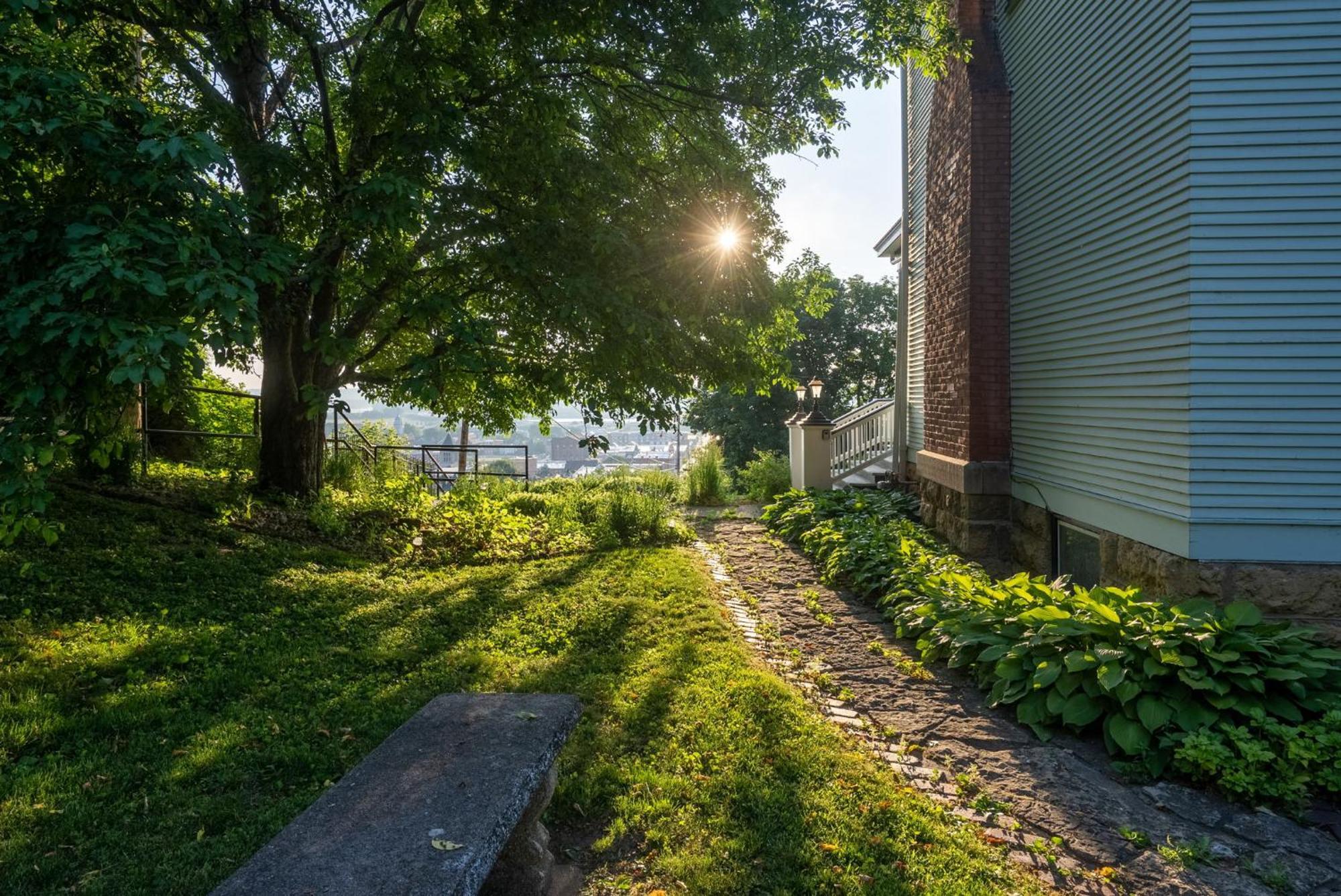 Dubuque'S Front Porch, Historic Charmer, Walk Downtown Eksteriør billede