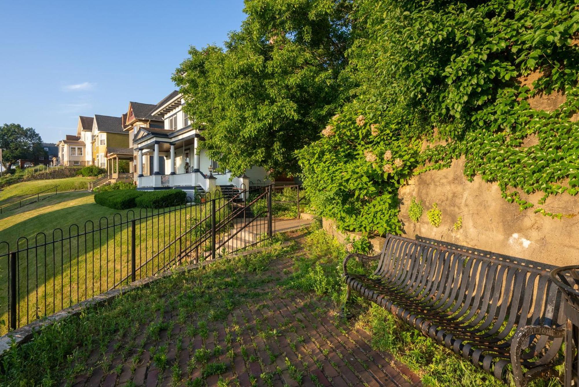 Dubuque'S Front Porch, Historic Charmer, Walk Downtown Eksteriør billede